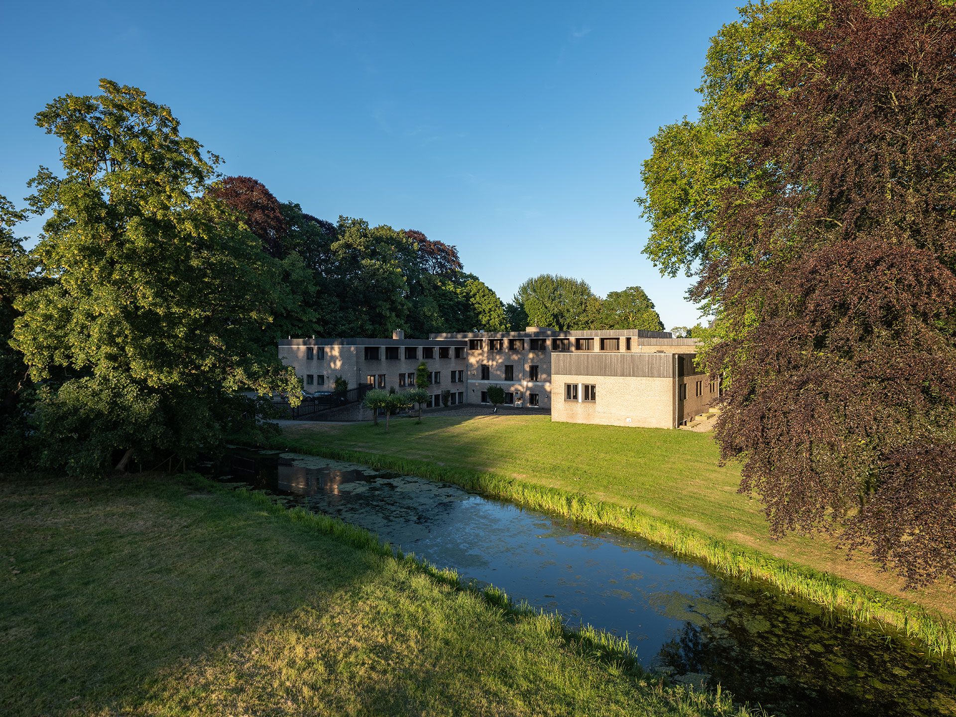 Buitenplaats Doornburgh – Priorij - Diependaalsedijk 17 - Maarssen